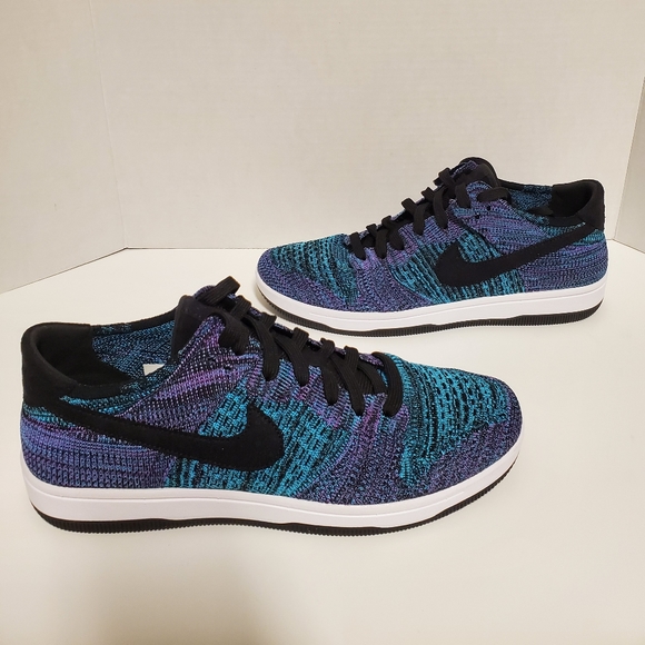 dunk low flyknit
